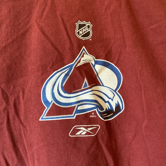 💚 Reebok Denver Avalanche T-Shirt - Picture 2 of 5